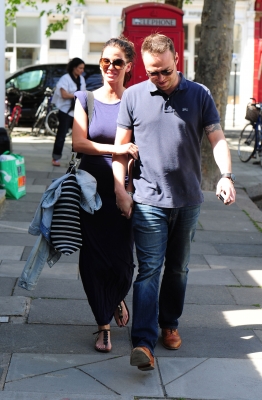 Sarah_Harding_and_Tommy_Crane_in_London_03_05_11_281629.jpg