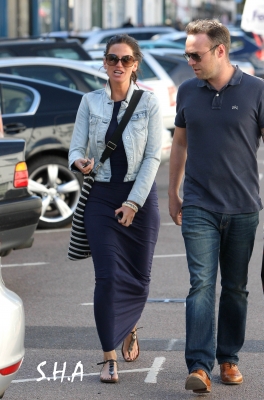 Sarah_Harding_and_Tommy_Crane_in_London_03_05_11_282429.jpg
