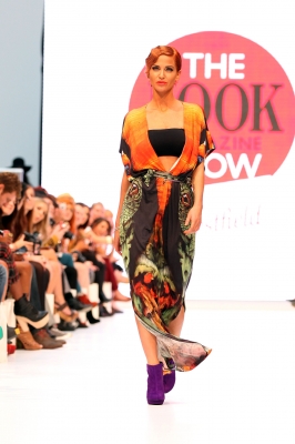 Sarah_Harding_at_Look_Fashion_Show_17_09_11_2810029.jpg