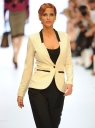 Sarah_Harding_at_Look_Fashion_Show_17_09_11_286029.jpg