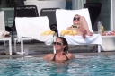 Sarah_Harding_by_the_pool_in_Miami_16_06_11_282529.jpg