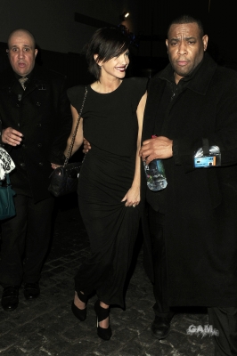 Sarah_Harding_leaving_Gilgamesh_12_03_11_281029.jpg