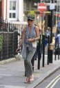 Sarah_Harding_leaving_her_managements_office_12_09_11_283629.jpg