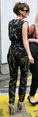 Sarah_Harding_leaving_This_Morning_17_05_11_281429.jpg