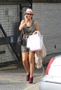 Sarah_Harding_out_and_about_in_London_20_05_11_28229.jpg