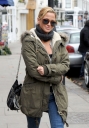 Имя файла=Sarah_Harding_out_in_Primrose_Hill_15_12_11_287629.JPG
Размер файла=583КБ
Размеры=2000x2872
Дата=Март 22, 2012 Sarah_Harding_out_in_Primrose_Hill_15_12_11_287629.JPG
