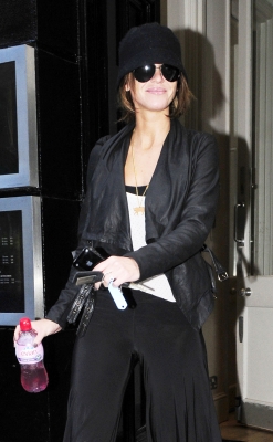 Sarah_Harding_out_in_Primrose_Hill2C_London_26_05_11_282729.jpg