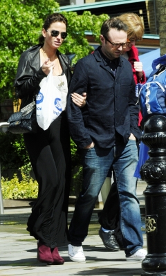 Sarah_Harding_out_in_Primrose_Hill2C_London_26_05_11_28429.jpg