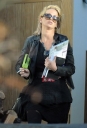 Sarah_Harding_spotted_leaving_her_mother_s_home_07_12_11_28129.jpg