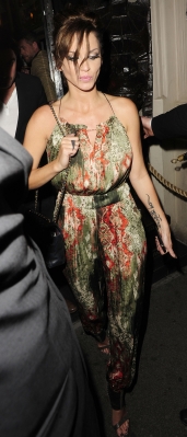 Sarah_leaving_Michael_Evan_birthday_party_at_Mahiki_23_05_11_281329.jpg