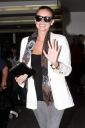 Nadine_and_her_fiancee_Jason_Bell_at_LAX_airport_17_10_10_281129.jpg