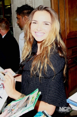 Nadine_Coyle_at_Radio_1_15_09_10_2812029.jpg