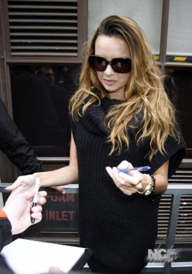 Nadine_Coyle_at_Radio_1_15_09_10_283429.jpg