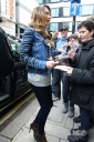Имя файла=Nadine_Coyle_greeting_fans_at_Radio_1_studios_30_10_10_282129.jpg
Размер файла=881КБ
Размеры=2000x3000
Дата=Март 22, 2012 Nadine_Coyle_greeting_fans_at_Radio_1_studios_30_10_10_282129.jpg