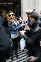 Имя файла=Nadine_Coyle_greeting_fans_at_Radio_1_studios_30_10_10_283429.jpg
Размер файла=745КБ
Размеры=2000x3000
Дата=Март 22, 2012 Nadine_Coyle_greeting_fans_at_Radio_1_studios_30_10_10_283429.jpg