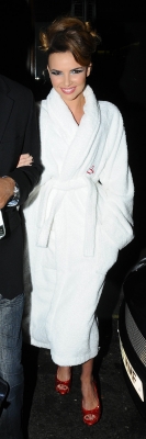 Nadine_Coyle_heads_to_her_hotel_in_London_4_11_10_28929.jpg