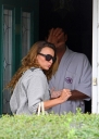 Nadine_Coyle_heads_to_the_airport_to_catch_a_flight_27_08_20_282529.jpg