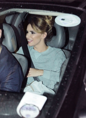 Nadine_Coyle_leaving_GAY_Astoria_30_10_10_28329.jpg