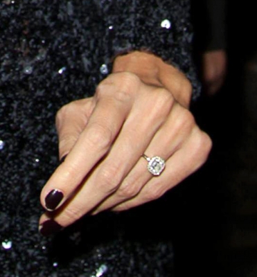 Nadine_leaving_Koko_after_performing_The_Chart_Show_1_11_10_28129.jpg