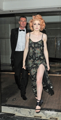 Kim_and_Nicola_leaving_the_Intercontinental_hotel_3_06_10_283829.jpg