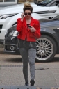 Nicola_arriving_at_her_managements_office_in_London_23_03_12_28529.JPG