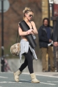 Sarah_Harding_arriving_and_leaving_a_gym_23_03_12_289829.jpg