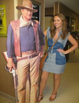 Kimberley_Walsh_Blue_Jean_Girl_pics_2010_28129.jpg