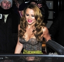 Kimberley_Walsh_leaving_the_British_Fashion_Awards_07_12_10_28229.jpg