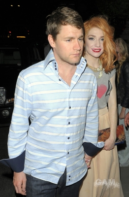 Sarah2C_Nicola___Kim_leaving_the_Mandarin_Oriental_24_08_10_2810229.jpg
