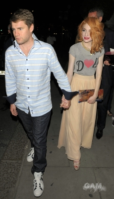 Sarah2C_Nicola___Kim_leaving_the_Mandarin_Oriental_24_08_10_2813729.jpg