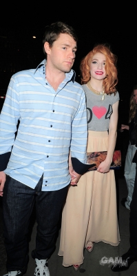 Sarah2C_Nicola___Kim_leaving_the_Mandarin_Oriental_24_08_10_2814529.jpg