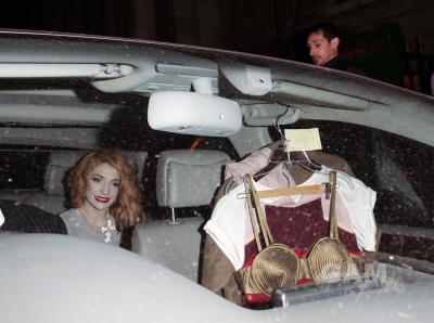 Sarah2C_Nicola___Kim_leaving_the_Mandarin_Oriental_24_08_10_2815729.jpg