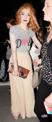 Sarah2C_Nicola___Kim_leaving_the_Mandarin_Oriental_24_08_10_28229.jpg