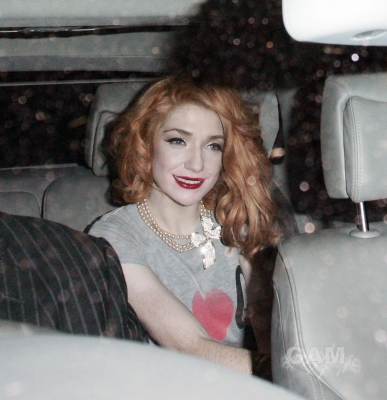 Sarah2C_Nicola___Kim_leaving_the_Mandarin_Oriental_24_08_10_284529.jpg