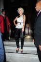 Имя файла=Sarah2C_Nicola___Kim_leaving_the_Mandarin_Oriental_24_08_10_2818529.jpg
Размер файла=480КБ
Размеры=1899x2855
Дата=Март 24, 2012 Sarah2C_Nicola___Kim_leaving_the_Mandarin_Oriental_24_08_10_2818529.jpg