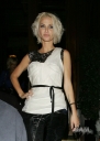 Имя файла=Sarah2C_Nicola___Kim_leaving_the_Mandarin_Oriental_24_08_10_2819229.jpg
Размер файла=340КБ
Размеры=1899x2653
Дата=Март 24, 2012 Sarah2C_Nicola___Kim_leaving_the_Mandarin_Oriental_24_08_10_2819229.jpg
