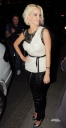 Sarah2C_Nicola___Kim_leaving_the_Mandarin_Oriental_24_08_10_283229.jpg