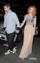 Имя файла=Sarah2C_Nicola___Kim_leaving_the_Mandarin_Oriental_24_08_10_286129.jpg
Размер файла=629КБ
Размеры=1899x2984
Дата=Март 24, 2012 Sarah2C_Nicola___Kim_leaving_the_Mandarin_Oriental_24_08_10_286129.jpg