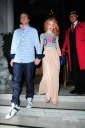 Имя файла=Sarah2C_Nicola___Kim_leaving_the_Mandarin_Oriental_24_08_10_286629.jpg
Размер файла=577КБ
Размеры=1899x2855
Дата=Март 24, 2012 Sarah2C_Nicola___Kim_leaving_the_Mandarin_Oriental_24_08_10_286629.jpg