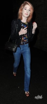 Nicola_Roberts_leaving_a_studio_in_London_04_08_10_281229.jpg