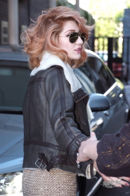 Nicola_Roberts_leaving_GMTV_Studios_18_08_10_28729.jpg