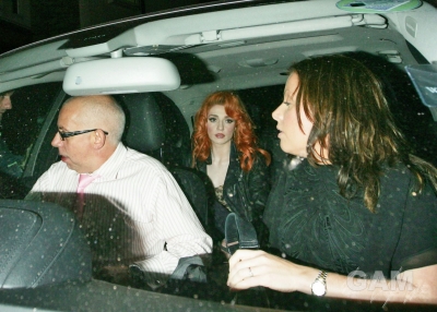 Nicola_Roberts_leaving_Zuma_Restaurant_11_10_10_285929.jpg