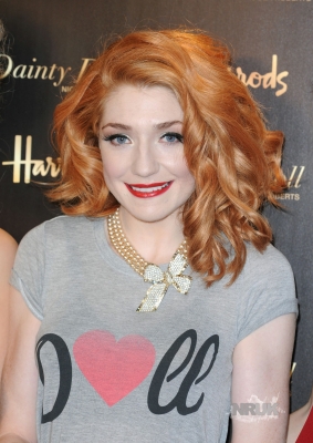 Nicola2C_Kim_and_Sarah_Dainty_Doll_signing_Harrods_24_08_10_281929.jpg