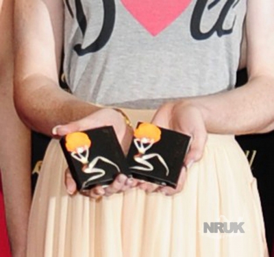 Nicola2C_Kim_and_Sarah_Dainty_Doll_signing_Harrods_24_08_10_284229.jpg