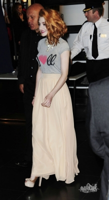 Nicola2C_Kim_and_Sarah_Dainty_Doll_signing_Harrods_24_08_10_289629.jpg