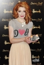 Имя файла=Nicola2C_Kim_and_Sarah_Dainty_Doll_signing_Harrods_24_08_10_284629.jpg
Размер файла=386КБ
Размеры=1899x2815
Дата=Март 25, 2012 Nicola2C_Kim_and_Sarah_Dainty_Doll_signing_Harrods_24_08_10_284629.jpg
