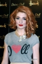 Имя файла=Nicola2C_Kim_and_Sarah_Dainty_Doll_signing_Harrods_24_08_10_286429.jpg
Размер файла=643КБ
Размеры=1900x2850
Дата=Март 25, 2012 Nicola2C_Kim_and_Sarah_Dainty_Doll_signing_Harrods_24_08_10_286429.jpg