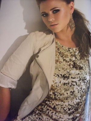 Kimberley_Walsh_Hello_Magazine_25_01_10_28129.JPG