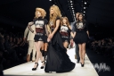 Имя файла=Kim_Nicola_at_Naomi_Campbell_s_Fashion_For_Relief_18_02_10_284729.jpg
Размер файла=270КБ
Размеры=1898x1261
Дата=Март 25, 2012 Kim_Nicola_at_Naomi_Campbell_s_Fashion_For_Relief_18_02_10_284729.jpg