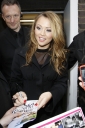 Kimberley_Walsh_leaving_New_Look_Opening_Photocall_05_02_10_28429.jpg